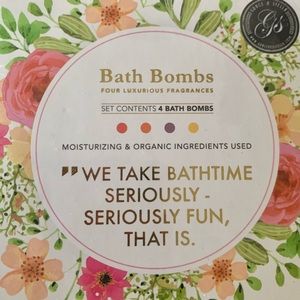 Grace and Stella Set of 4  Bath Bombs